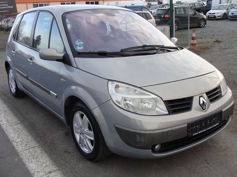 Renault Scénic 1.6i 16V, velmi zachovalý - fotka 8 z 22