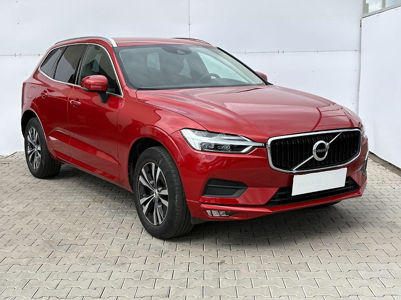 Volvo XC60 Momentum Pro B4 184kW - fotka 3 z 25