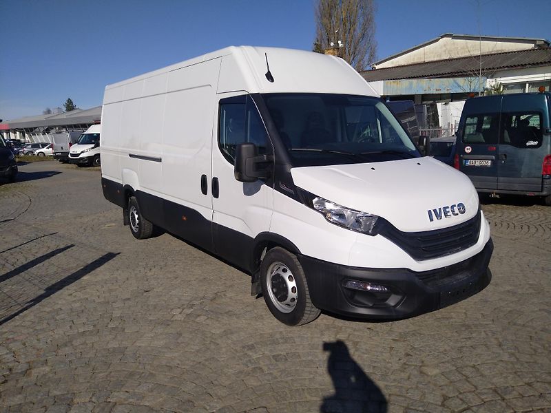 Iveco Daily 35S180 automat 3,0L  2024 - fotka 2 z 10
