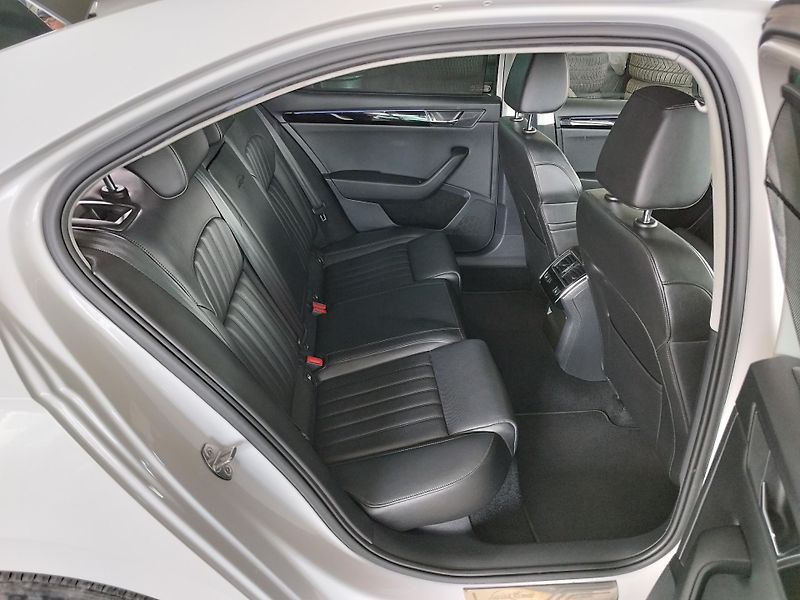 Škoda Superb (2017) TDI,110KW,L&K,DSG,NAVI,LED - fotka 10 z 33