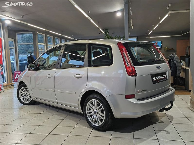 Ford C-MAX 1.8 TDCi 85kW GHIA, PDC, TEMP - fotka 7 z 20