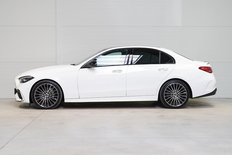 Mercedes-Benz Třídy C C300 4M,HUD,DPH,AMG,PANO,ZÁRUK - fotka 5 z 37