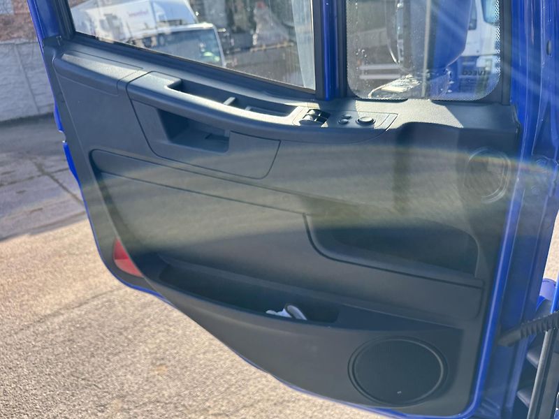Iveco Stralis (2019) 310* 18T* 20PAL*ČELO*LŮŽKO - fotka 21 z 36