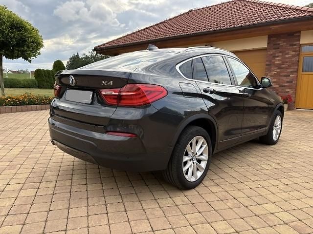 BMW X4 X DRIVE 20D - fotka 7 z 29