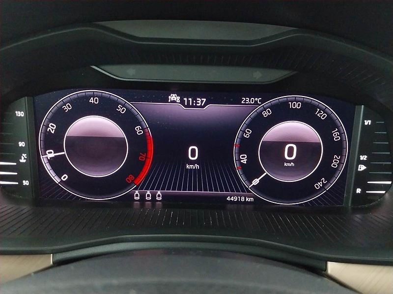 Škoda Kamiq (2020) Ambition 1.0 TSI, Tempomat - fotka 11 z 21