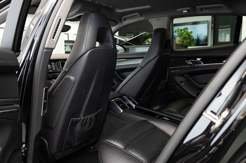 Porsche Panamera - fotka 10 z 26