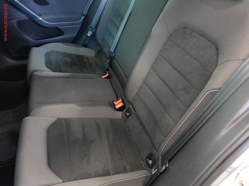 Volkswagen Golf (2013) 1.4TSI, Klima - fotka 10 z 20