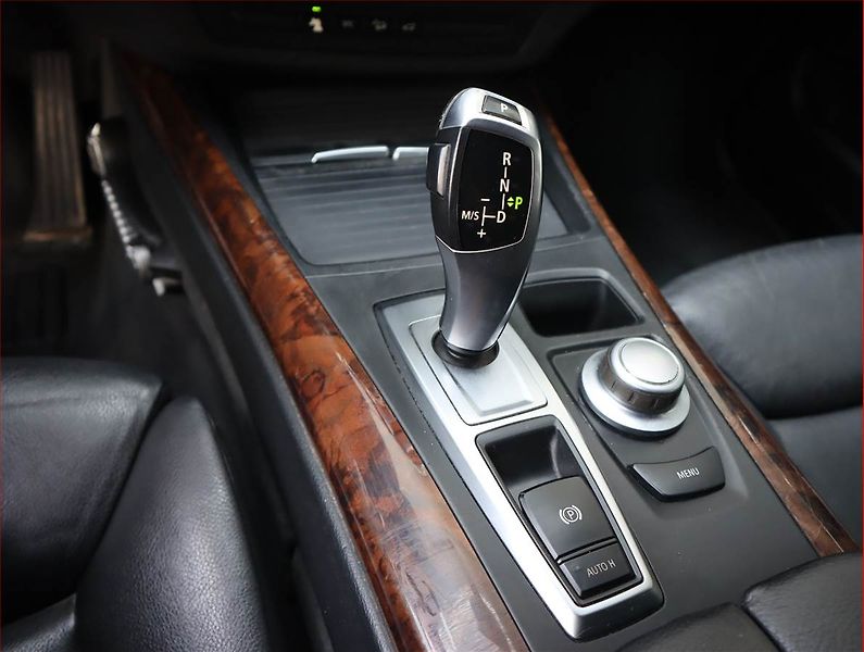BMW X5 (2009) xDrive30d, 4X4, Automat, Navi - fotka 13 z 16