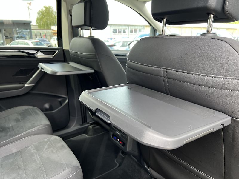 Volkswagen Touran Highline 2.0TDi DSG ČR odp.DPH - fotka 37 z 51