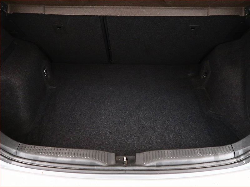 Toyota Auris (2009) 1.6 Dual VVT-i, Serv.kniha - fotka 13 z 15