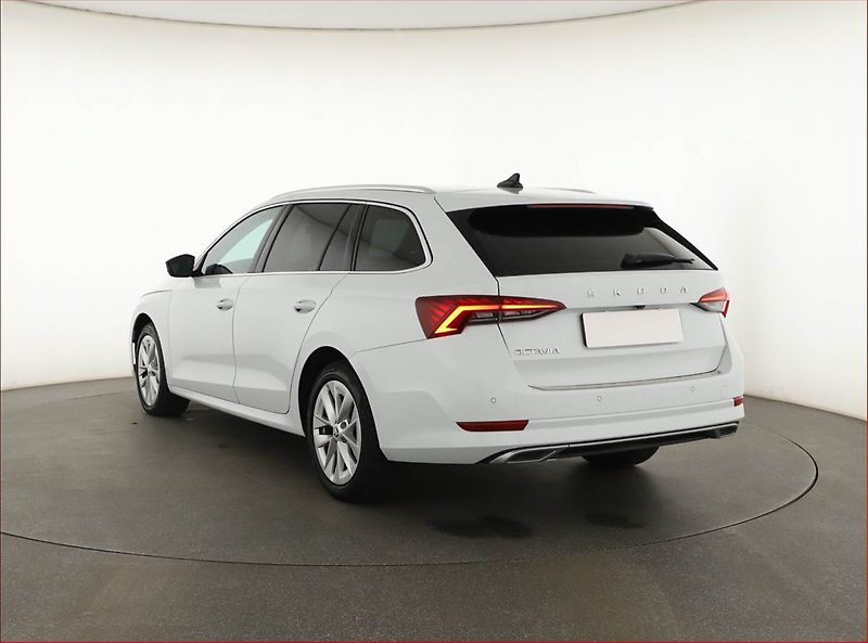 Škoda Octavia (2021) Style 2.0 TDI, Tempomat - fotka 4 z 17