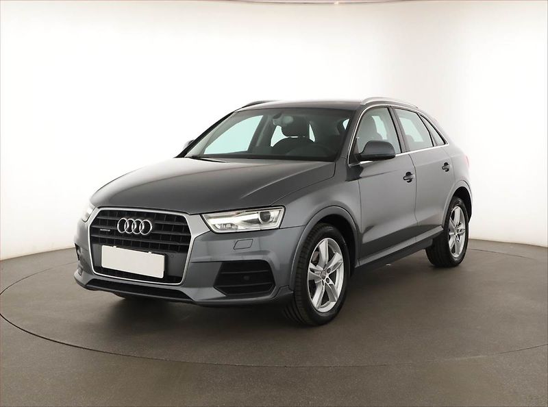 Audi Q3 (2015) 2.0 TDI, 4X4, Navi, Bi-Xenony - fotka 2 z 17