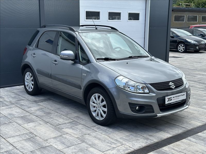 Suzuki SX4 2,0 DDiS 135PS  Style 4x4 - fotka 5 z 51