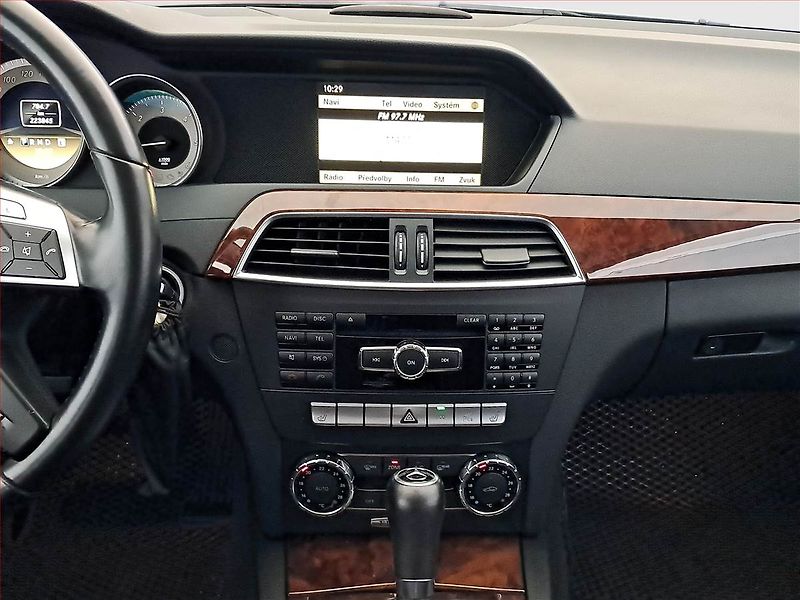 Mercedes-Benz Třídy C (2011) Elegance C 220 CDI, Automat - fotka 12 z 19