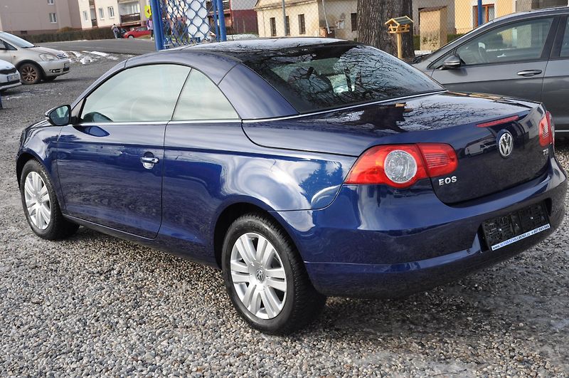 Volkswagen EOS 1.4TSi 90kW KŮŽE - fotka 8 z 18