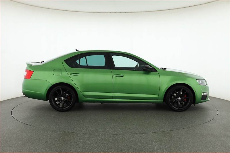Škoda Octavia (2016) RS 2.0 TDI 4x4 DSG, 4X4 - fotka 6 z 21