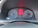 Volkswagen Touran (2009) 1.9 TDI, Automat, Serv.kniha - náhled 11