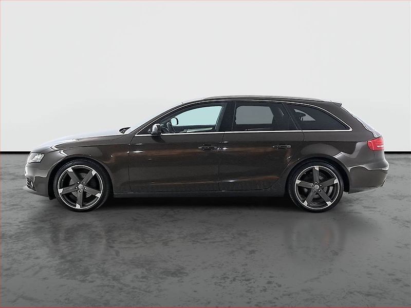 Audi A4 (2011) 2.0 TDI - fotka 3 z 17
