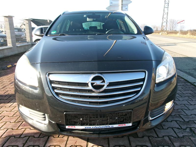 Opel Insignia (2010) 2.0 CDTi - ZADÁNO - fotka 3 z 31