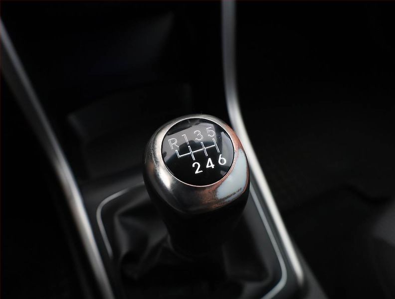 Hyundai i30 (2012) 1.6 GDI, Serv.kniha, Tempomat - fotka 10 z 14