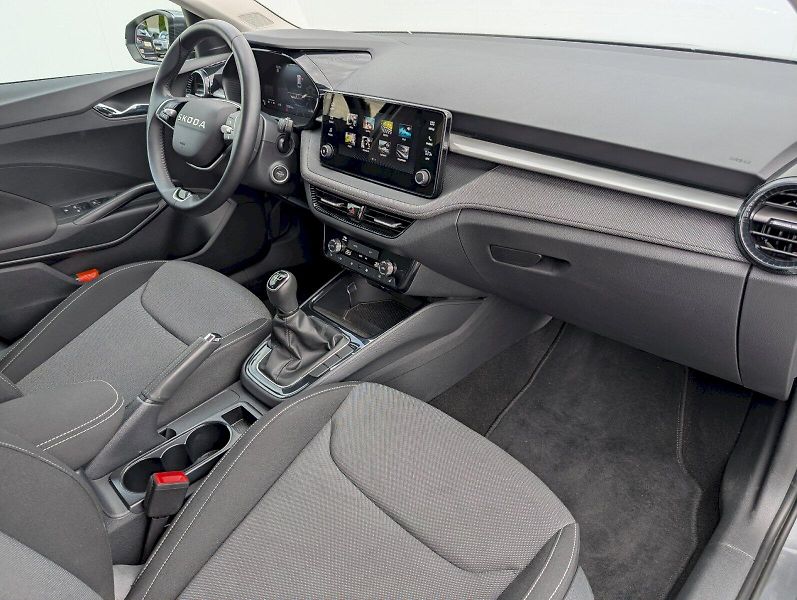 Škoda Fabia (2025) 1,0 TSI / 70 kW Selection - fotka 10 z 30
