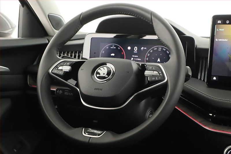 Škoda Superb (2025) 2.0 TDI - fotka 25 z 26