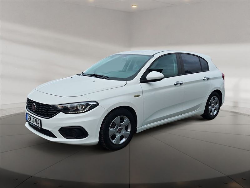 Fiat Tipo 1,4 95k Plus - fotka 2 z 11