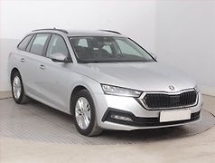 Škoda Octavia (2022) Ambition 2.0 TDI, ČR,1.maj - fotografie inzerátu