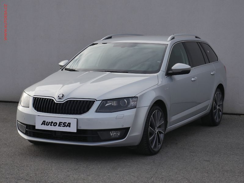 Škoda Octavia (2017) 2.0 TDi, ČR, L&K, DSG - fotka 3 z 25