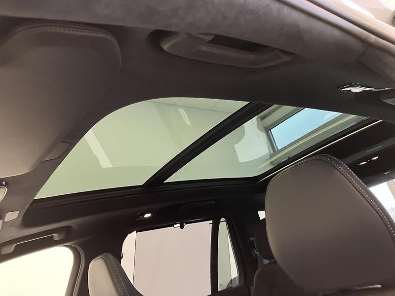Volvo XC90 T8 eAWD Ultra BE - REZERVACE - fotka 42 z 43