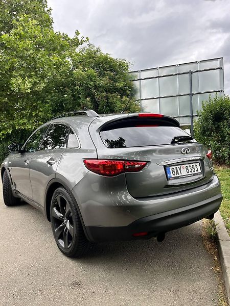 Infiniti QX70 (2015) Prodám velmi zachovalé a pravi - fotka 5 z 28