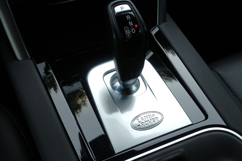Land Rover Discovery Sport P200 R-Dynamic SE, DPH, Tažné - fotka 29 z 40