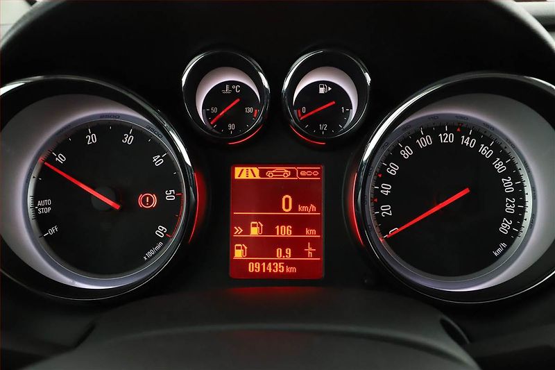 Opel Astra (2015) 1.6 CDTI, Tempomat - fotka 8 z 13