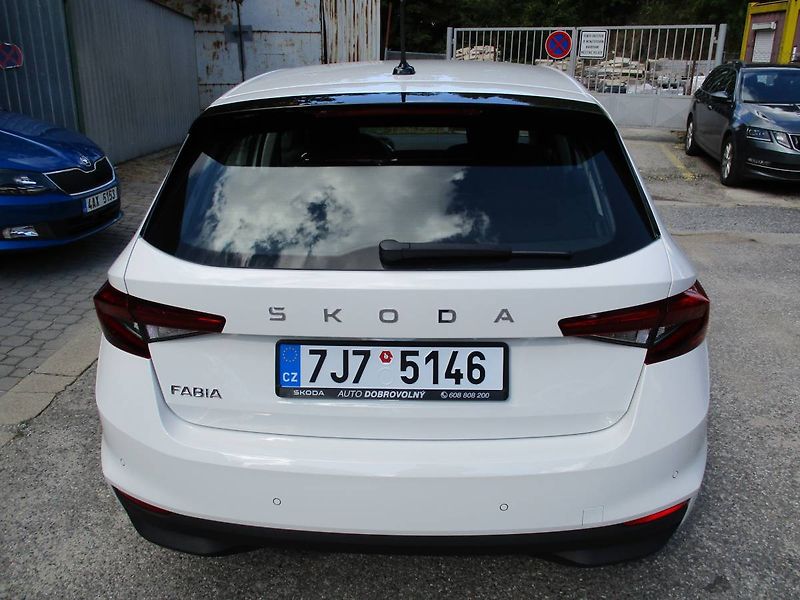 Škoda Fabia Selection 1,0TSI 70kW MT5/P514 - fotka 7 z 15