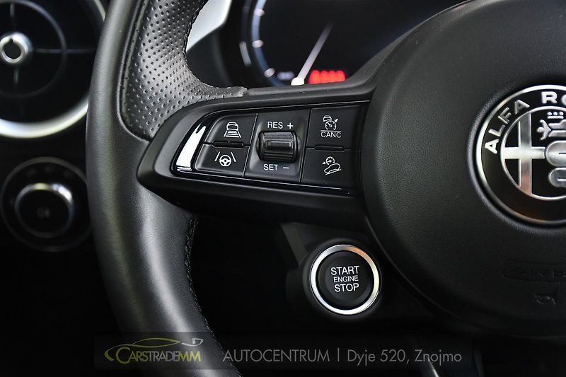 Alfa Romeo Stelvio 2.0 Turbo 16V 206kW Veloce Q4 - fotka 29 z 53