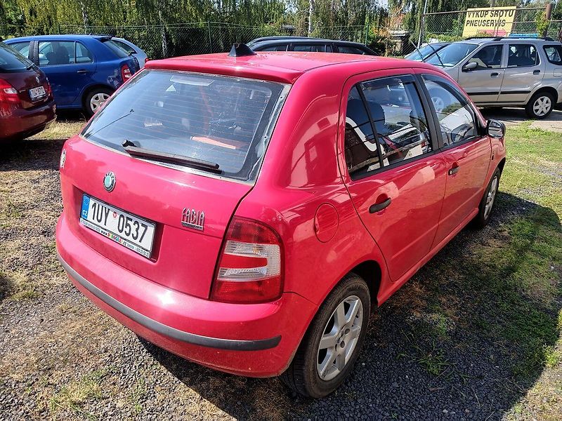 Škoda Fabia 1.4 MPI Classic - fotka 5 z 18