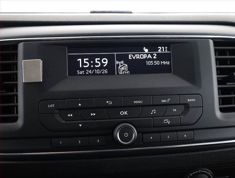 Peugeot Expert (2018) 2.0 BlueHDi, Bus, 8Míst, ČR - fotka 13 z 17