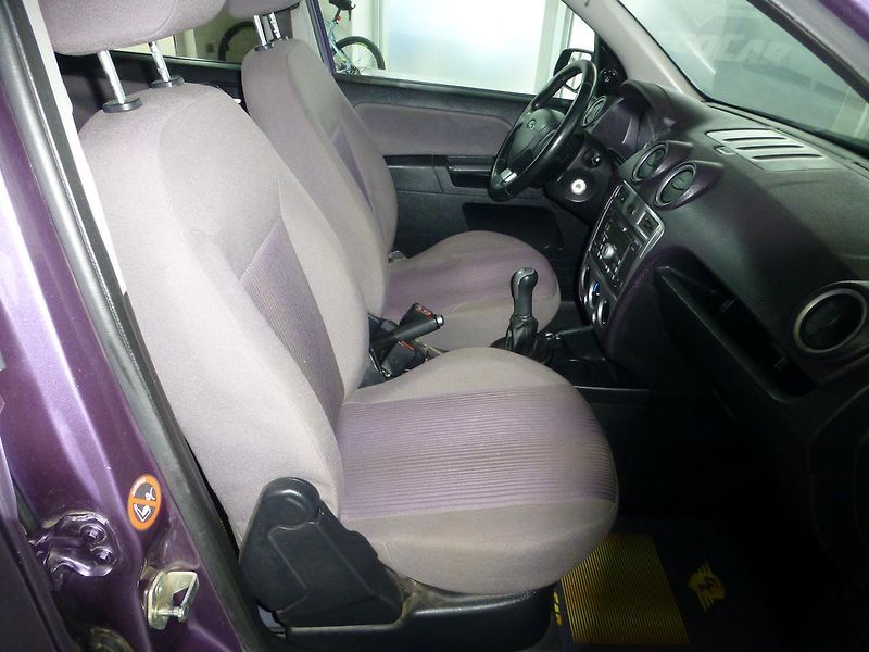 Ford Fusion (2007) 1,4i**KLIMATIZACE*** - fotka 17 z 22