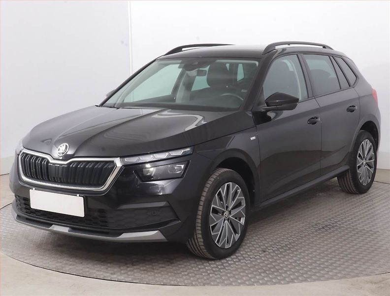Škoda Kamiq (2023) Ambition 1.5 TSI - fotka 2 z 16