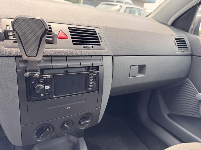 Škoda Fabia I 1.2 12V,47 kW, 95 tis km - fotka 12 z 18