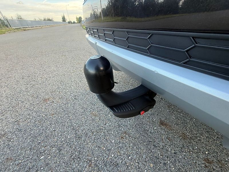Škoda Octavia 2,0 TDI SCOUT 4X4 DSG TZ - fotka 18 z 18