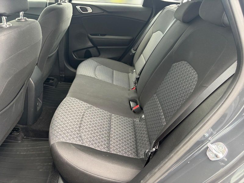 Kia Ceed (2024) SPIN 1.5T-GDI 118kW CZ DPH - fotka 8 z 11