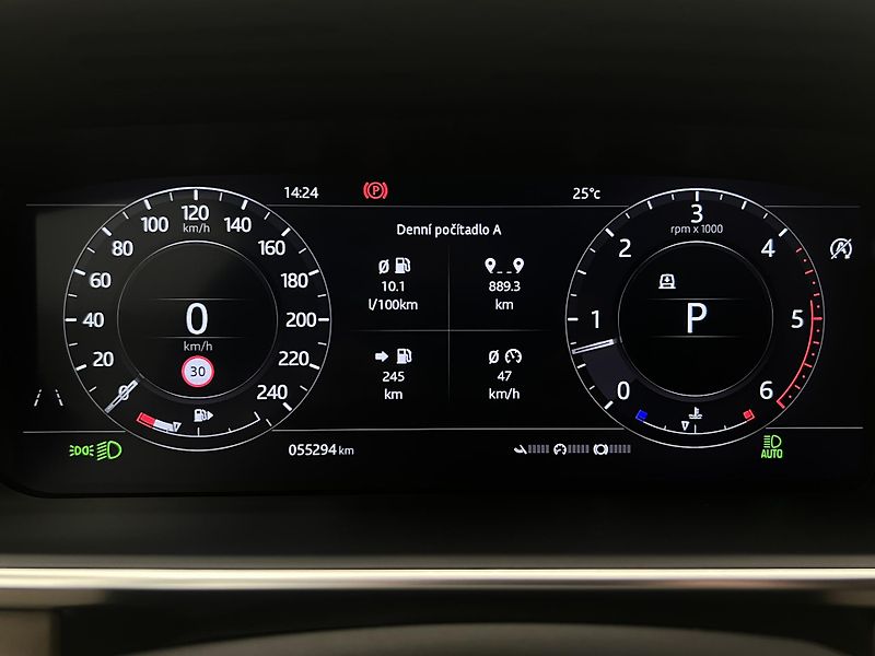 Land Rover Range Rover 4,4 SDV8 VOGUE AWD AUT - fotka 26 z 51