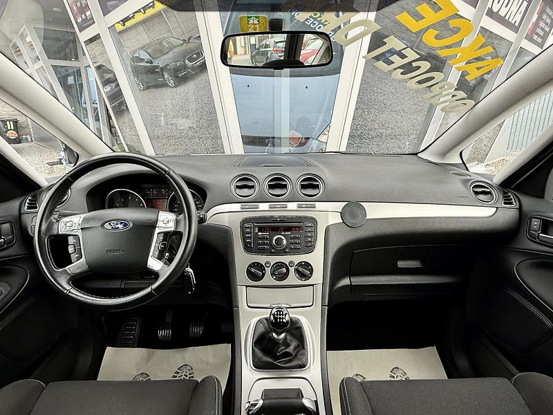 Ford S-MAX 1,6 SCTi AKCE ! - fotka 20 z 27