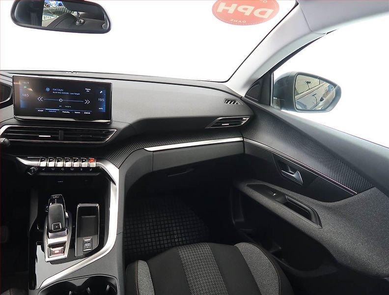 Peugeot 3008 (2022) Active Pack 1.2 PureTech - fotka 8 z 24