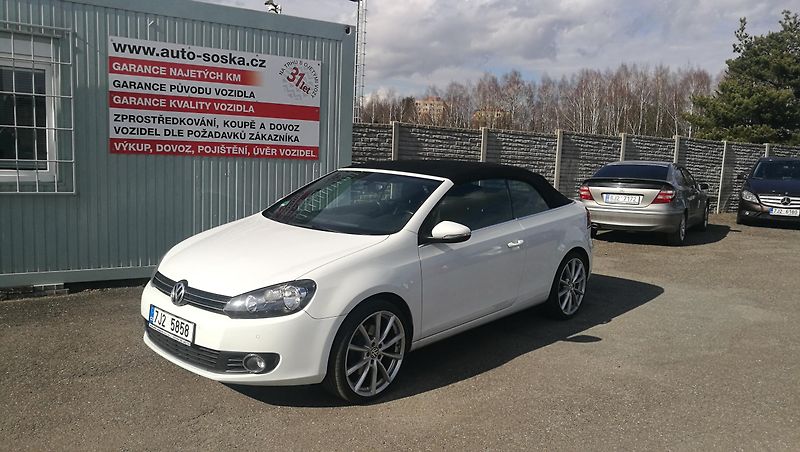 Volkswagen Golf (2013) VI 2,0TDI CABRIO DSG EL.STŘECH - fotka 2 z 17