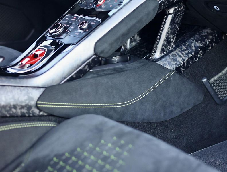 Lamborghini Huracán (2018) 5.2 V10 Performante 470KW - fotka 51 z 74