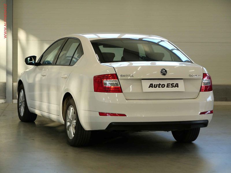 Škoda Octavia (2016) 1.6 TDI, ČR, servis.kniha, AC - fotka 6 z 19