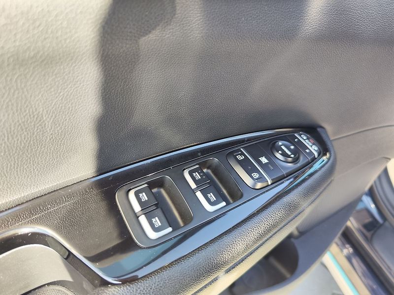 Kia Optima 2.0 GDI/151kW Premium PHEV DCT - fotka 36 z 43