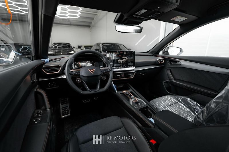 Cupra Formentor (2026) VZ 2,0 TSI 333 4Drive, Nové - fotka 22 z 44